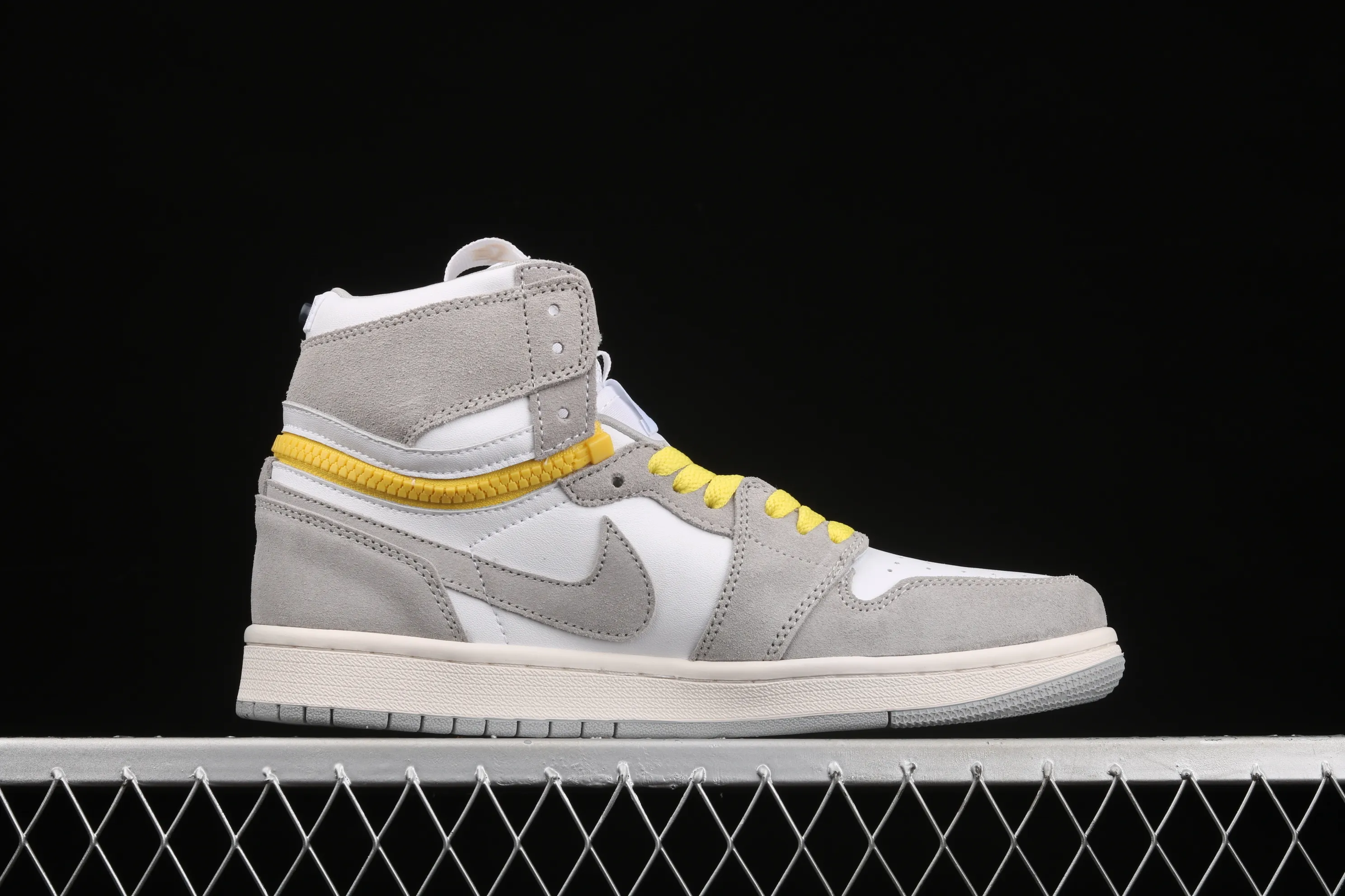 All categories Air Jordan Jordan series basketball shoes Air Jordan 1 High Z version Air Jordan 1 Switch "Light Smoke Grey" Smoke gray zipper J1 Joe 1 high-top cultural basketball shoes CW6576-100